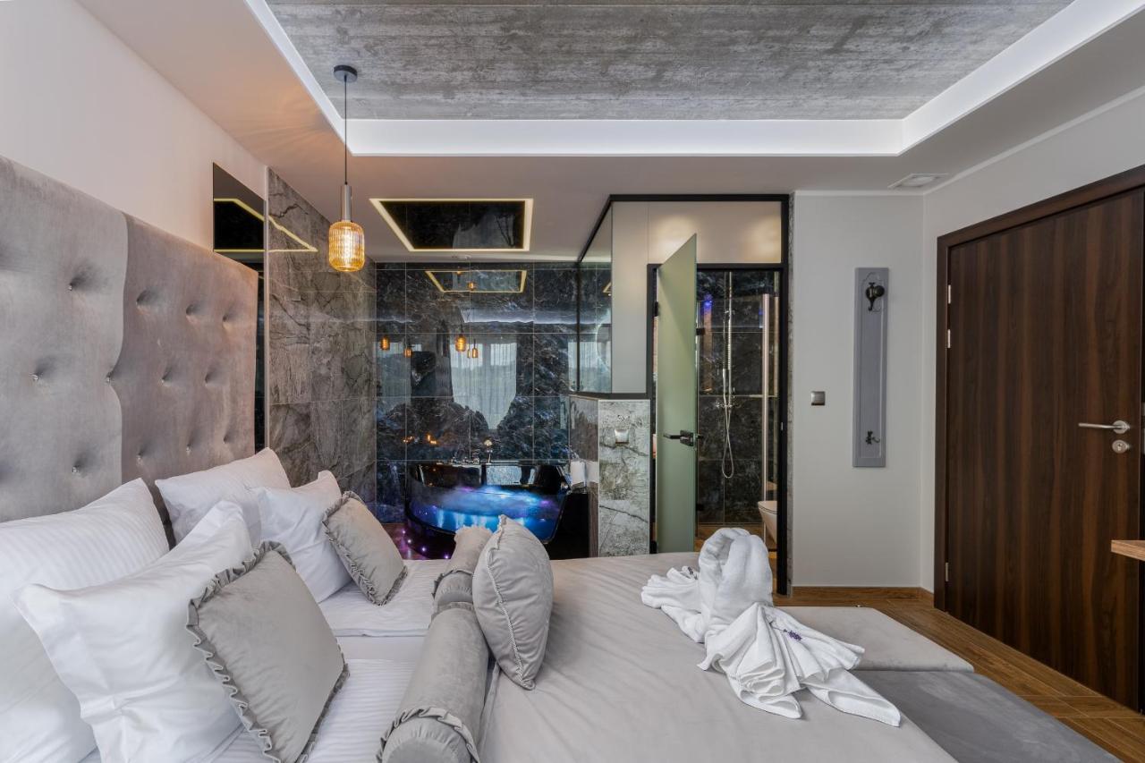 Stacja Galicja Rooms Blisko Energylandia Trzebienczyce Екстериор снимка